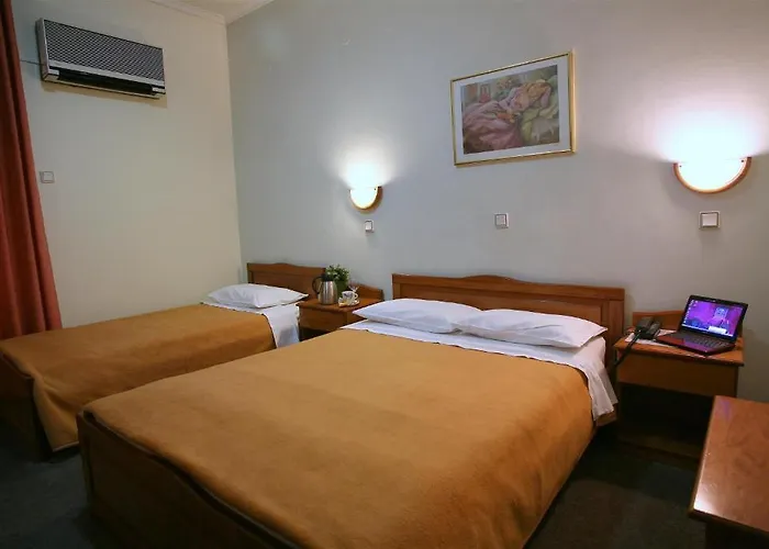 Oceanis Hotel 2*
