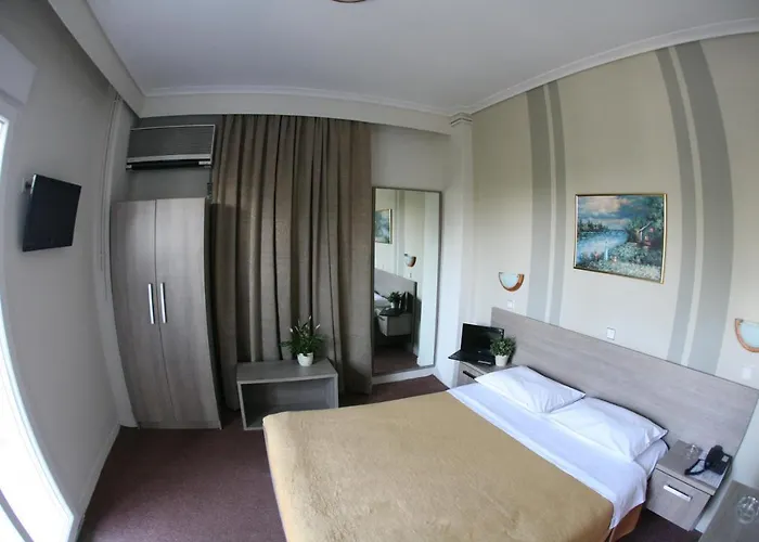 Oceanis Tessalónica